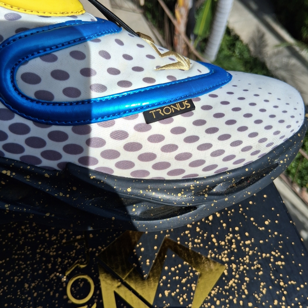 Stylish Multicolor Athletic Shoes - Picture 2 of 15